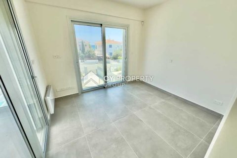 4 bedrooms House in Pervolia, Cyprus No. 62714 9