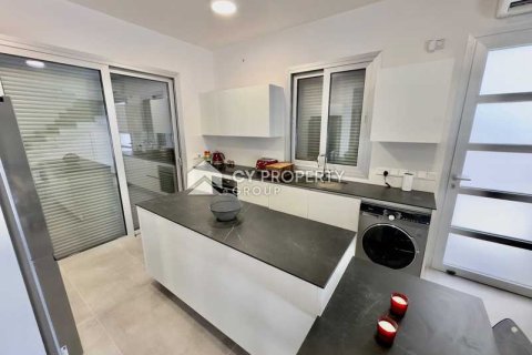 4 bedrooms House in Pervolia, Cyprus No. 62714 2