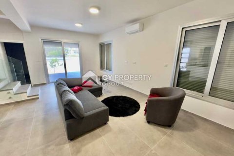 4 bedrooms House in Pervolia, Cyprus No. 62714 3