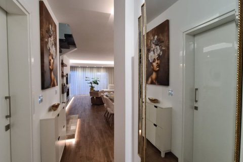 Дом с 3 спальнями в Героскипу, Кипр №37259 16