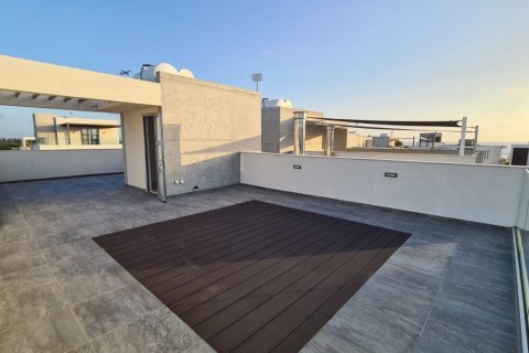 Дом с 3 спальнями в Героскипу, Кипр №37259 7