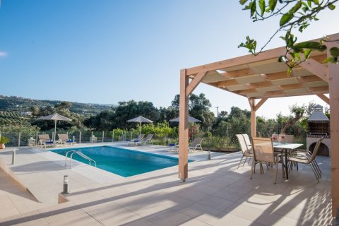 270m² Villa in Rethymno, Greece No. 108009 3
