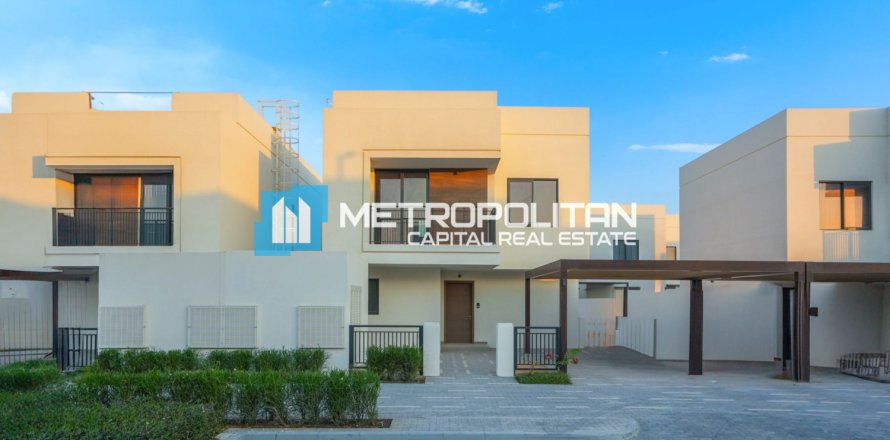 4 bedrooms Villa in Darna, Vietnam No. 113624