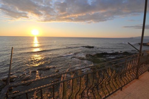 Вилла с 5 комнатами в Нгуханьшон, Вьетнам №21654 10