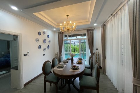 5 bedrooms House in Chiang Mai, Thailand No. 97619 11
