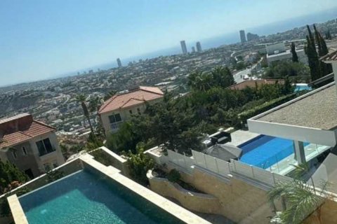 6 dormitorios Villa en Germasogeia, Cyprus No. 101343 3