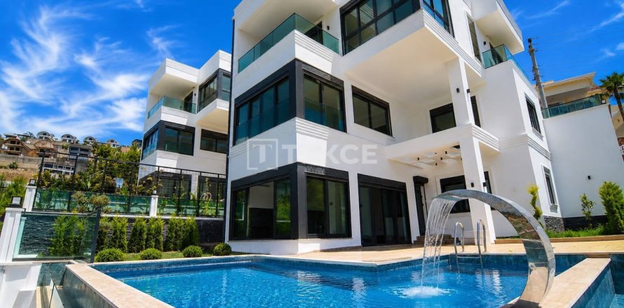 3 dormitorios Villa en Alanya, Turkey No. 124273