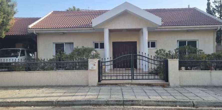 3 chambres House à Mouttagiaka, Cyprus No. 100332