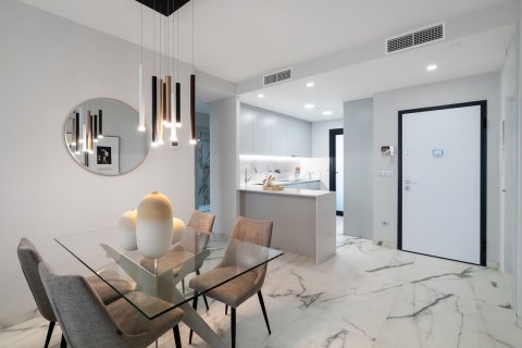 2 dormitorios Apartment en Benidorm, Spain No. 127107