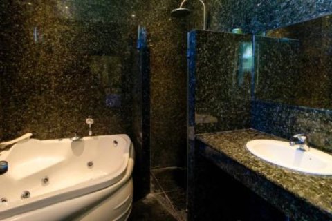 5 bedrooms Villa in Hua Hin, Thailand No. 95865 21