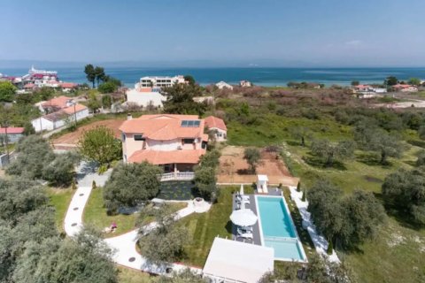 7 rooms Villa in Thasos, Greece No. 109163 2