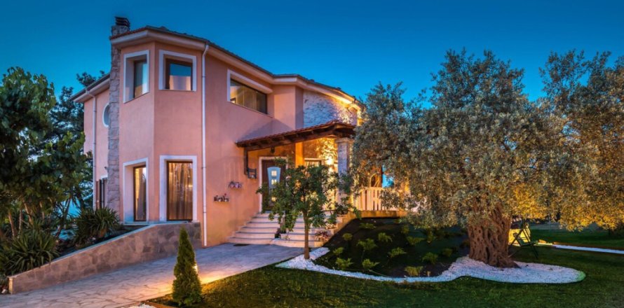 7 habitaciones Villa en Thasos, Greece No. 109163