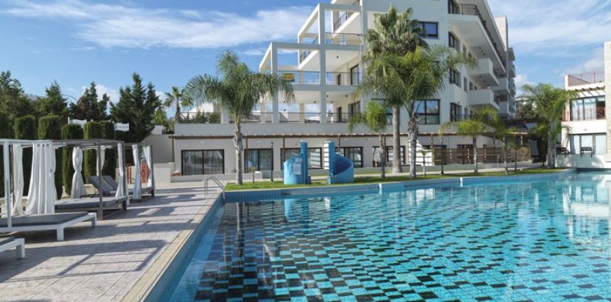 2 bedrooms Apartment in Mouttagiaka, Cyprus No. 36693