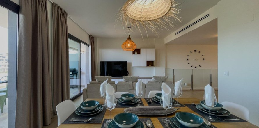 3 bedrooms Penthouse in Finestrat, Spain No. 124614