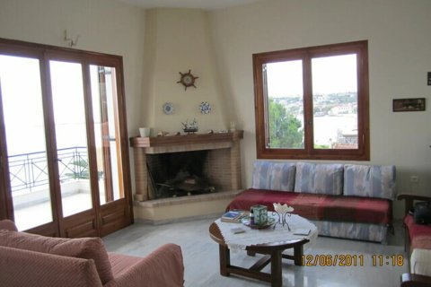 Квартира с 3 спальнями в Мессиния, Греция №107576 3