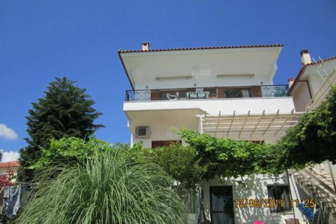 Квартира с 3 спальнями в Мессиния, Греция №107576 10