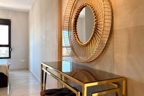 3 bedrooms Apartment in Tung Chung Pho, Vietnam No. 83805 5