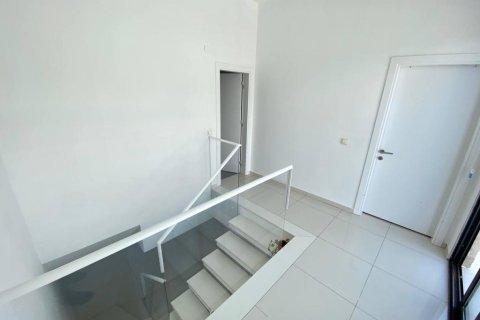 4 rooms Apartment in Dao Huu Canh, Vietnam No. 21245 17