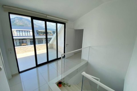 4 rooms Apartment in Dao Huu Canh, Vietnam No. 21245 19