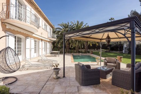 4 bedrooms House in Le Cannet, France No. 83461 2