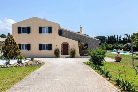 3 bedrooms Villa in Corfu, Greece No. 108933 25