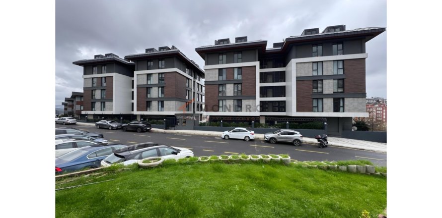 2 bedrooms Apartment in Üsküdar, Turkey No. 121080