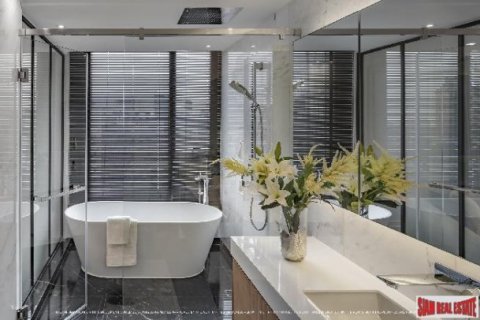 3 bedrooms Apartment in Bangkok, Thailand No. 96381 2