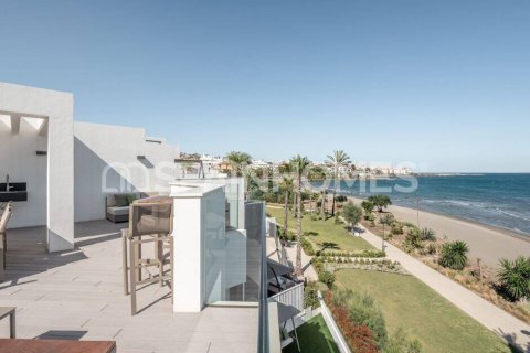 3 dormitorios Villa en Estepona, Spain No. 123347