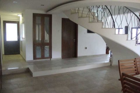 5 bedrooms Villa in Akrounta, Cyprus No. 30405 8