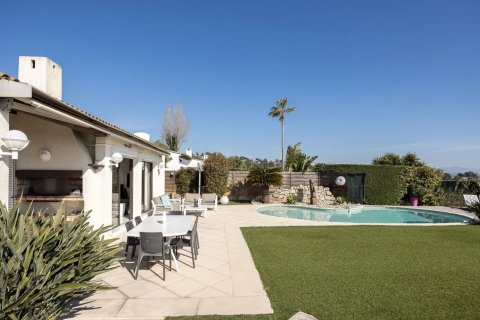 3 bedrooms Villa in Villeneuve-Loubet, France No. 83473 4