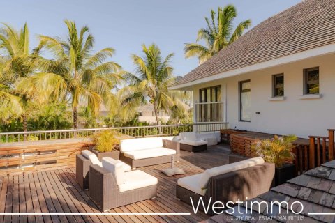6 bedrooms Villa in Centre de Flacq, Mauritius No. 70561 4