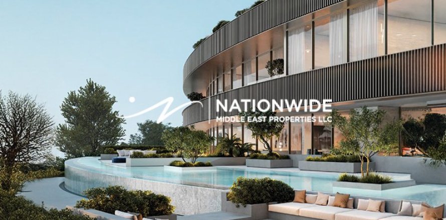 5 bedrooms Villa in Abu Dhabi, UAE No. 121932