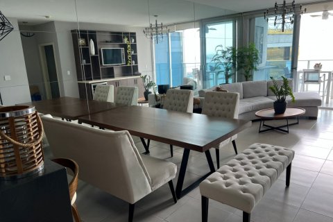 1 bedroom Apartment in Panama City, Panama No. 109776 3