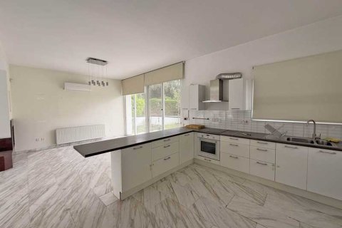 3 bedrooms House in Enkomi, Cyprus No. 100487 3