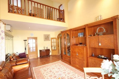 4 bedrooms Apartment in My Lac, Vietnam No. 83807 5