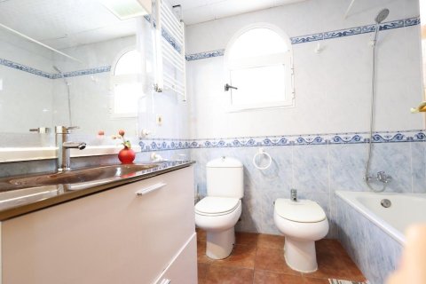 4 bedrooms Apartment in My Lac, Vietnam No. 83807 13