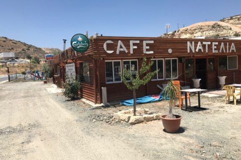 200m² Commercial property en Limassol, Cyprus No. 105669 2