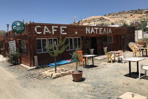 200m² Commercial property en Limassol, Cyprus No. 105669