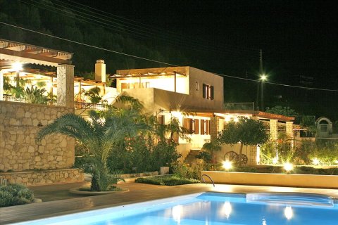 288m² Villa in Sitia, Greece No. 59281 1