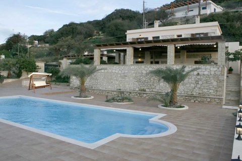 288m² Villa in Sitia, Greece No. 59281 21