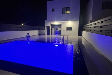 3 chambres Villa à Larnaca, Cyprus No. 69903 1