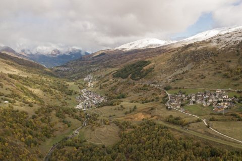 3 bedrooms House in Les Belleville, France No. 100073 8