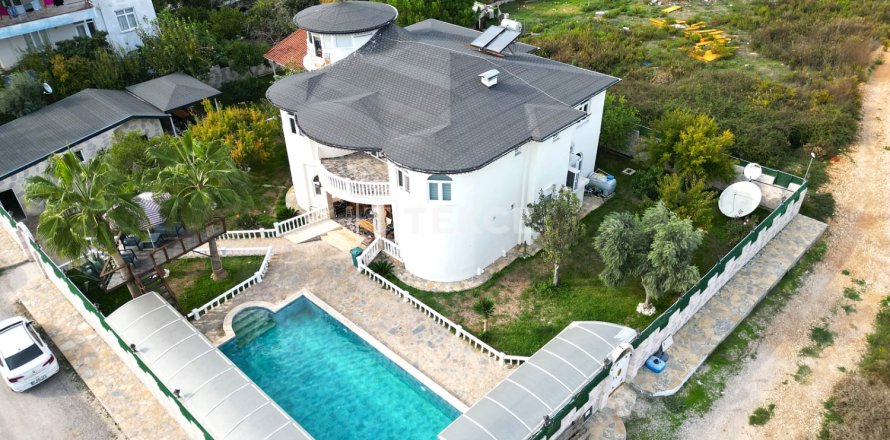 9 dormitorios Villa en Serik, Turkey No. 117691