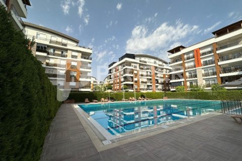 6 rooms Appartement à Konyaalti, Turkey No. 10813