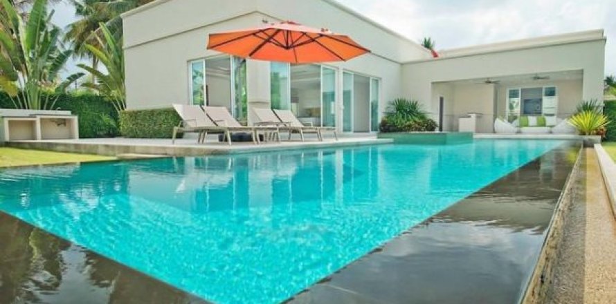 3 bedrooms Commercial property in Pattaya, Thailand No. 98119