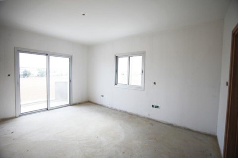 4 bedrooms Villa in Nicosia, Cyprus No. 106959 11