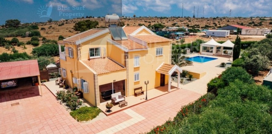 4 bedrooms Villa in Ayia Napa, Cyprus No. 36535