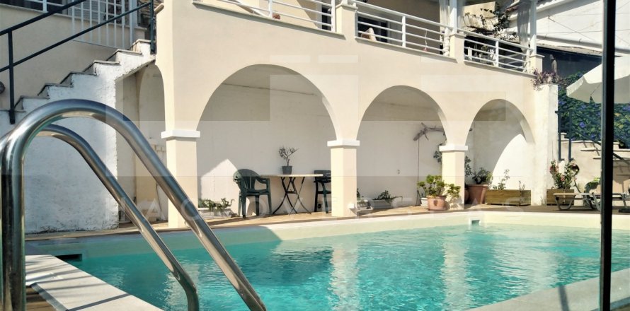 Вилла с 4 спальнями в Перама, Греция №24297