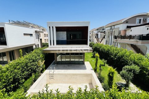 3 dormitorios Villa en Kemer, Turkey No. 125573