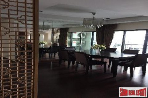 3 bedrooms Apartment in Bangkok, Thailand No. 95808 13